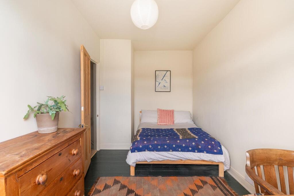 1K7RSH - Bedroom A.jpg