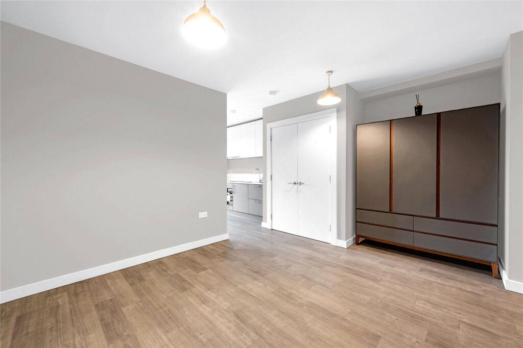 Studio Room