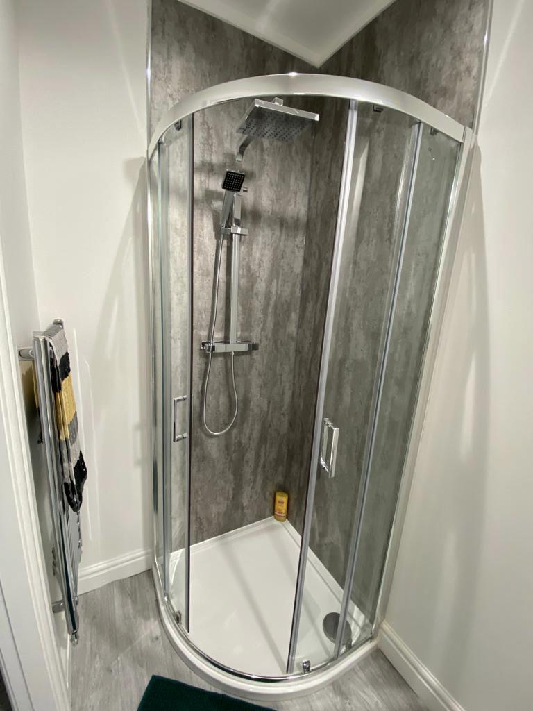 Bedroom 2 ensuite