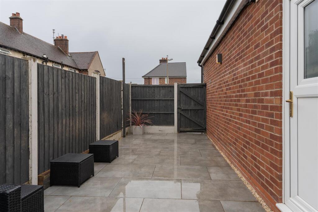 15 Turnberry Close-33.jpg