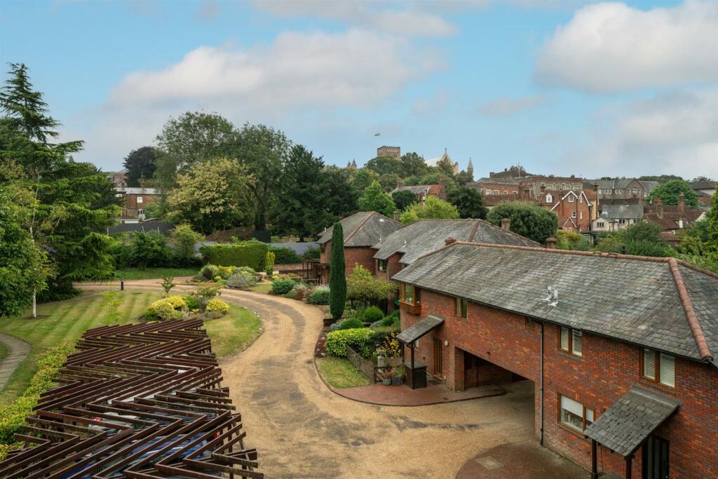 6-Old-Garden-Court-1030.jpg