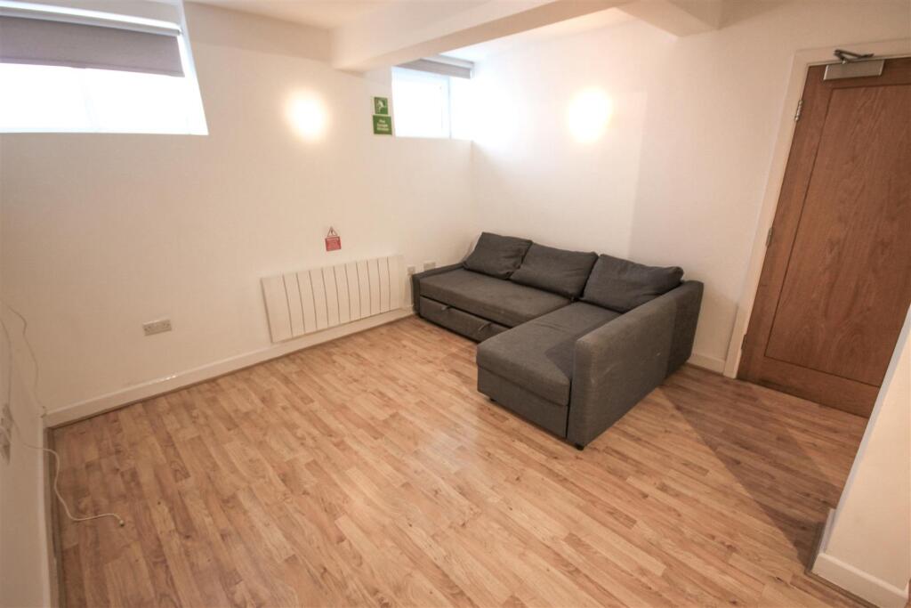 Open Plan Lounge/Kitchen/Diner