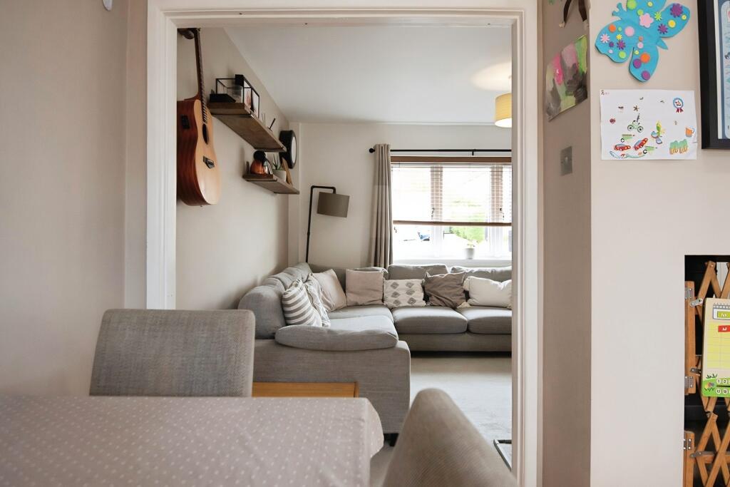 Dining Room to Lounge