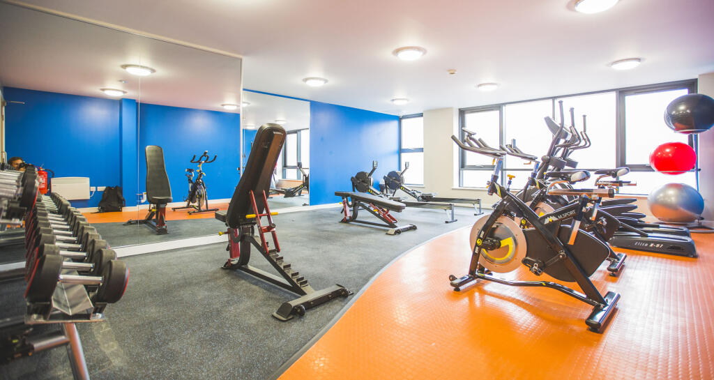 chrnclehouse2223Chronicle - 19.jpg