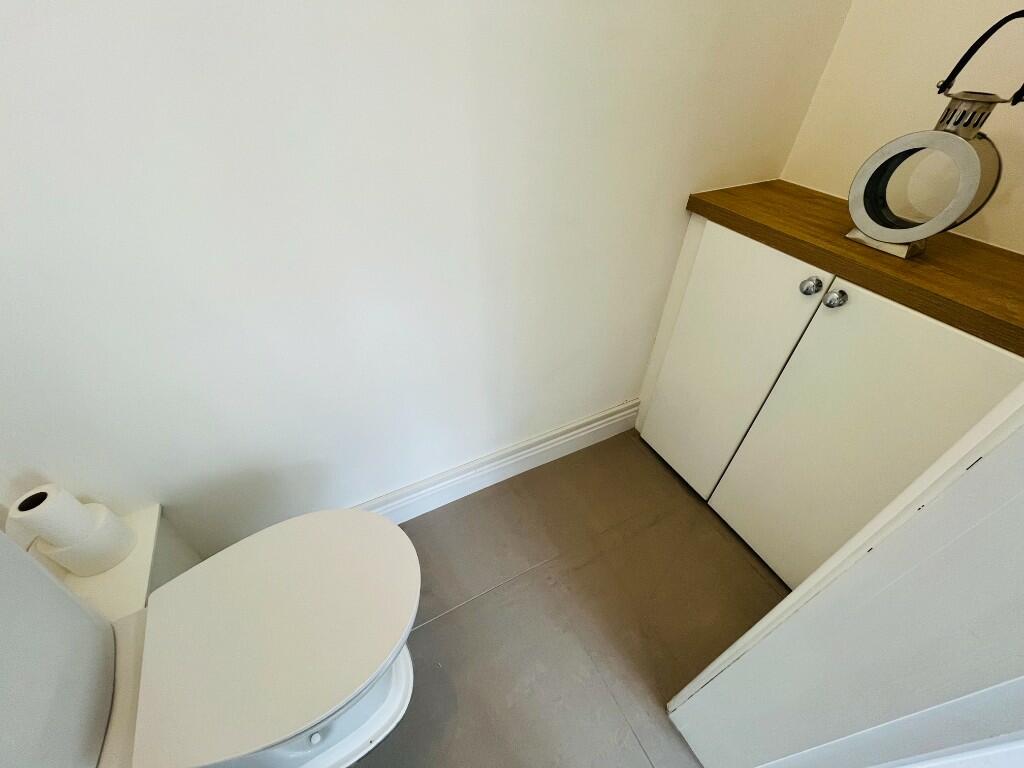 Downstairs WC 