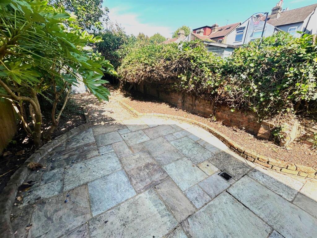 Garden 1 - edited .jpg
