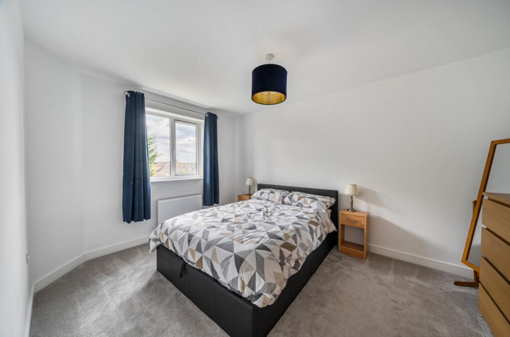 1330948-10-688cd5db649cd