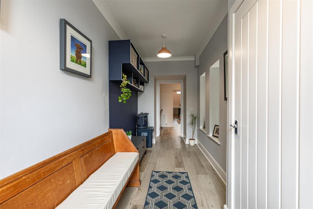 1 Lower Court Melrose 06.JPG