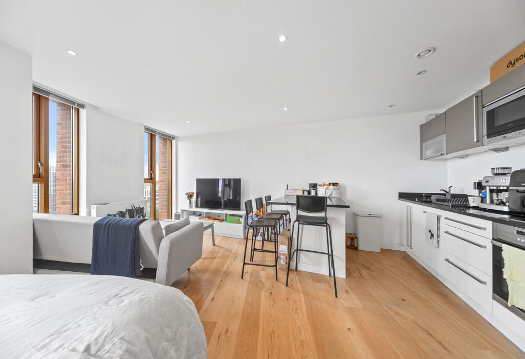 Kitchen / Living room