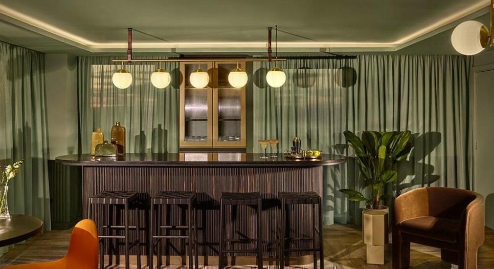 Warroch Place, Glasgow, G3