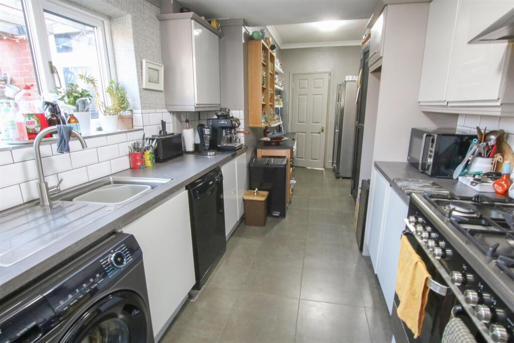 EXTENDED KITCHEN