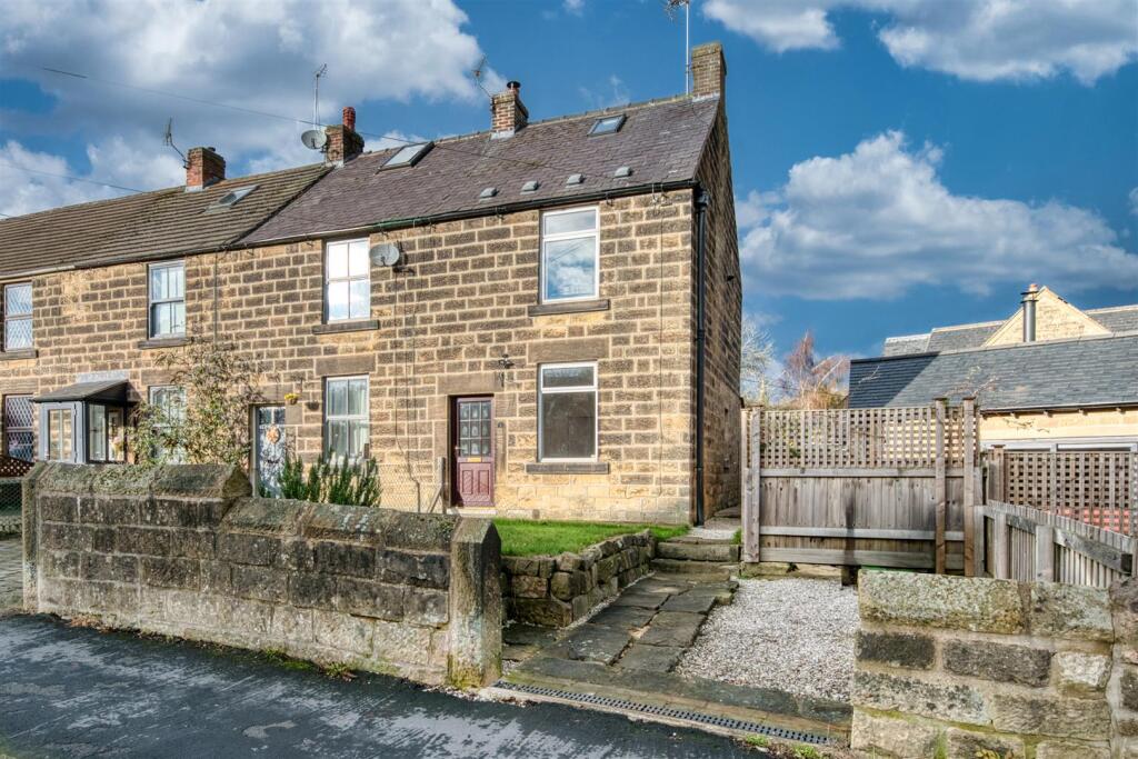 Front of the home.jpg