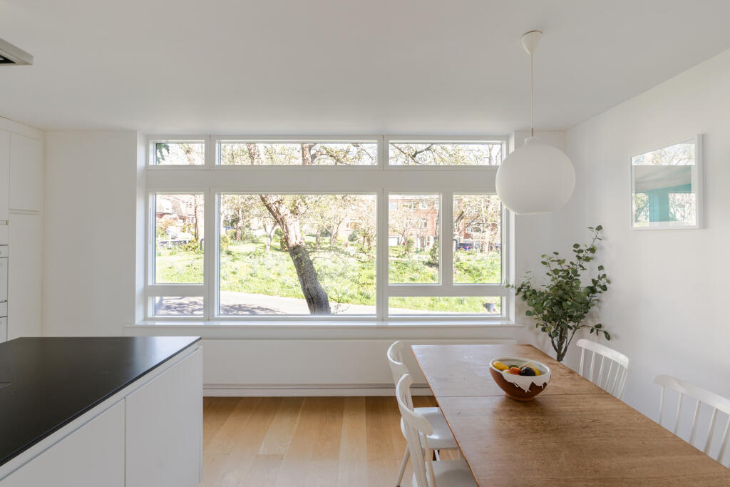 272747 - 75 Hall Drive-35.jpg