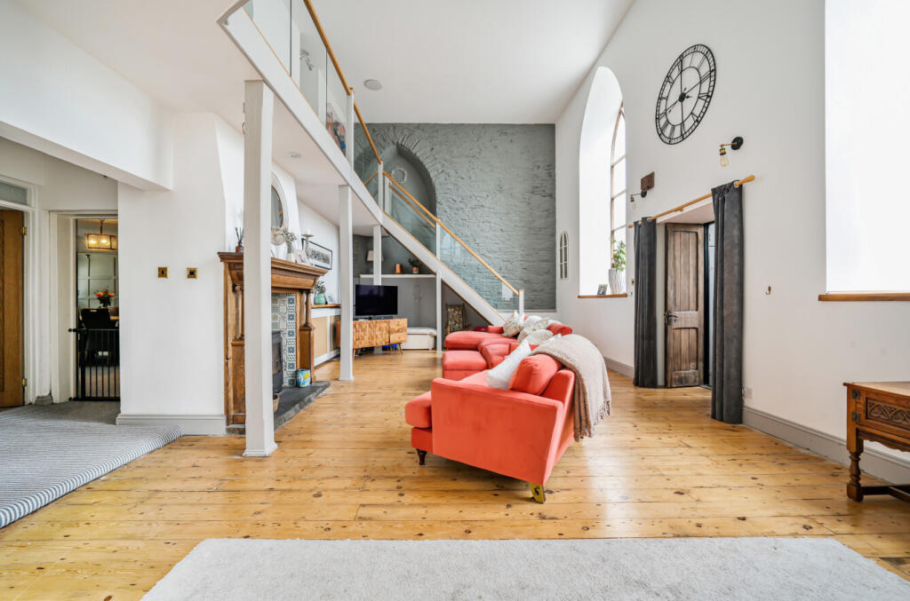 1318230-6-685ecd5...