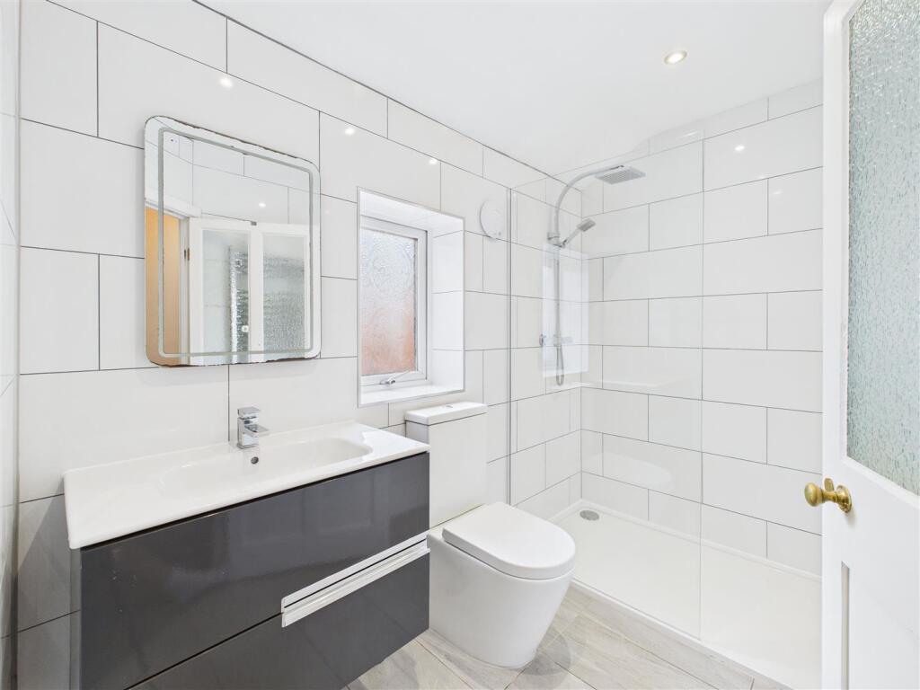 10 St Johns Road - 14.jpg