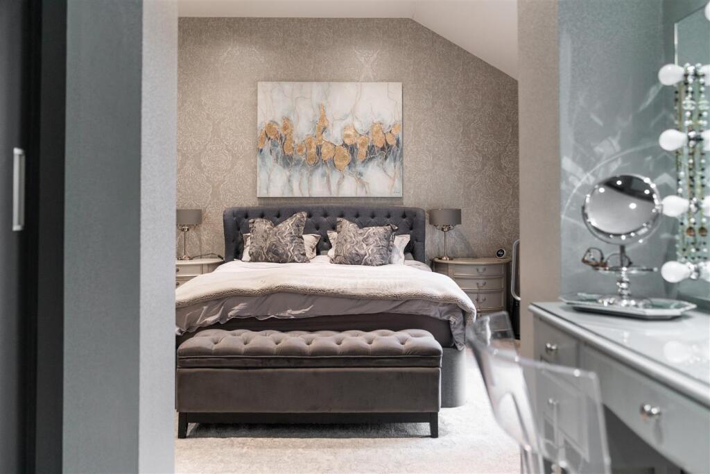 Bedroom1-12.jpg