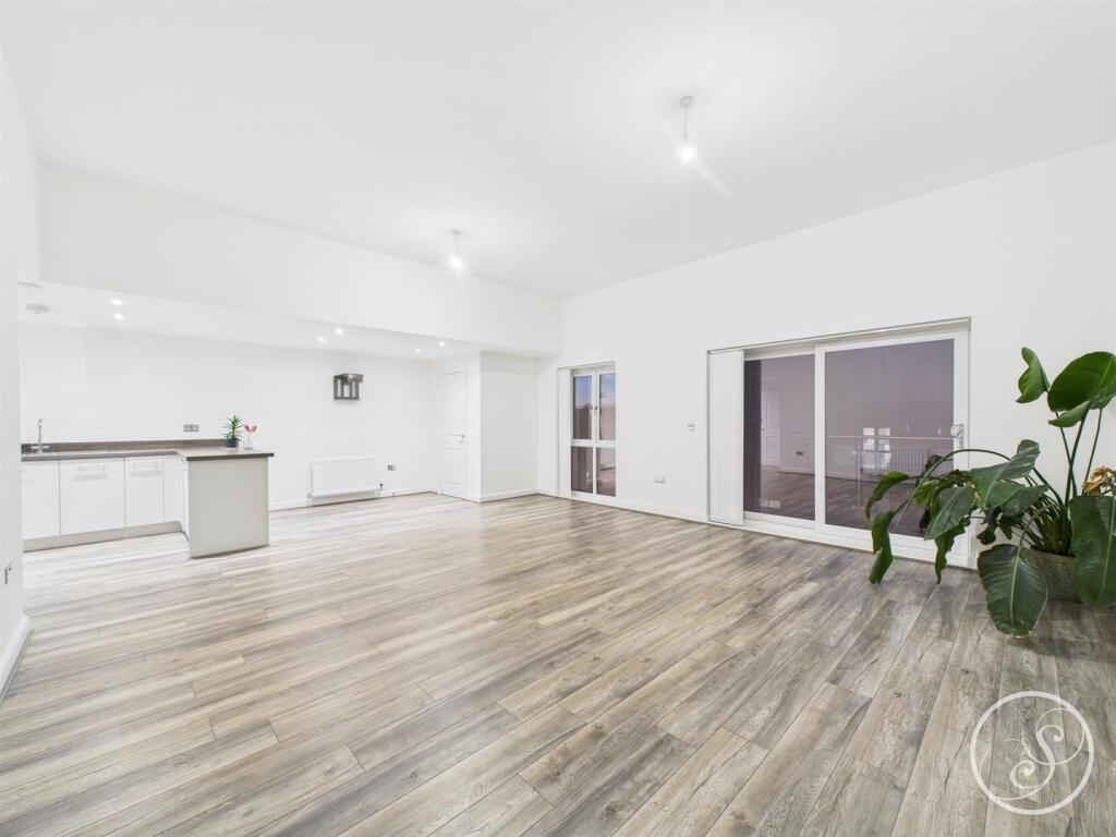 Kitchen/Diner/Living Space