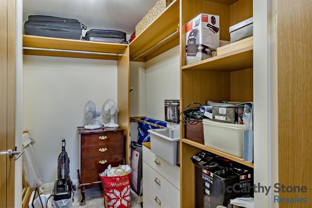 Walk In Wardrobe