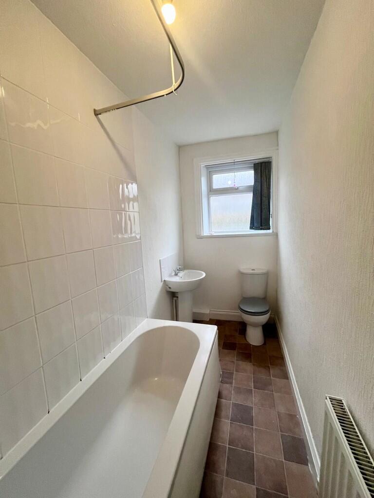 ee187aed-1722-4cf...