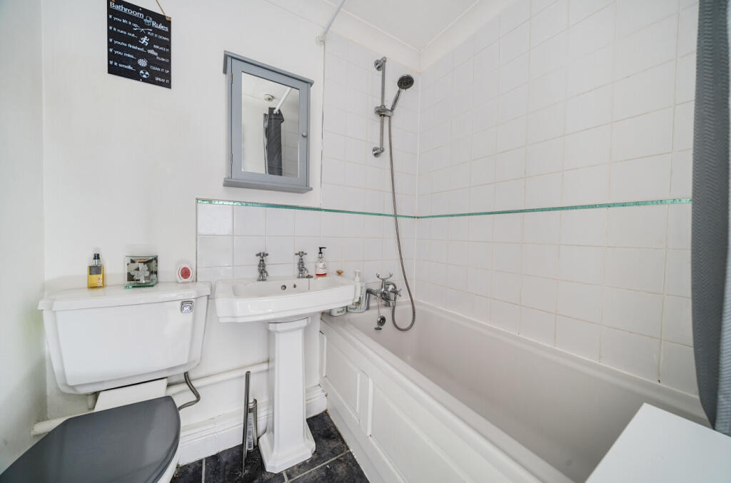 1365077-18-68f763...