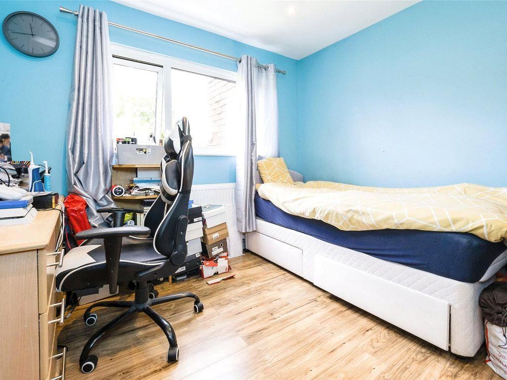 bedroom 2 .jpg