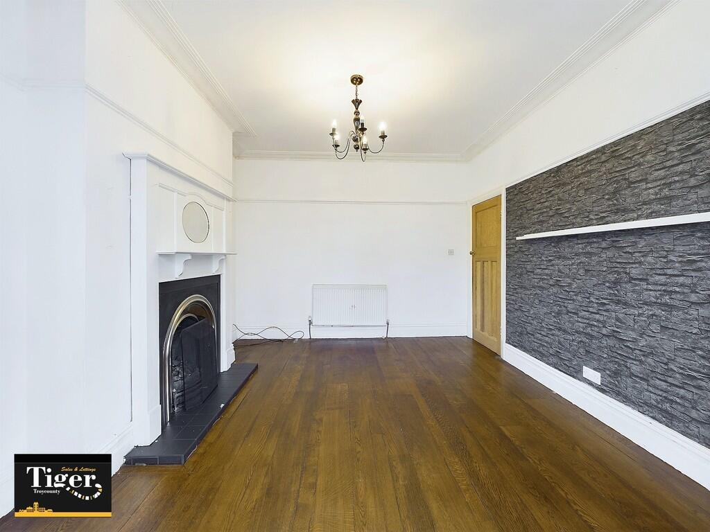 CAM03440G0-PR0241...