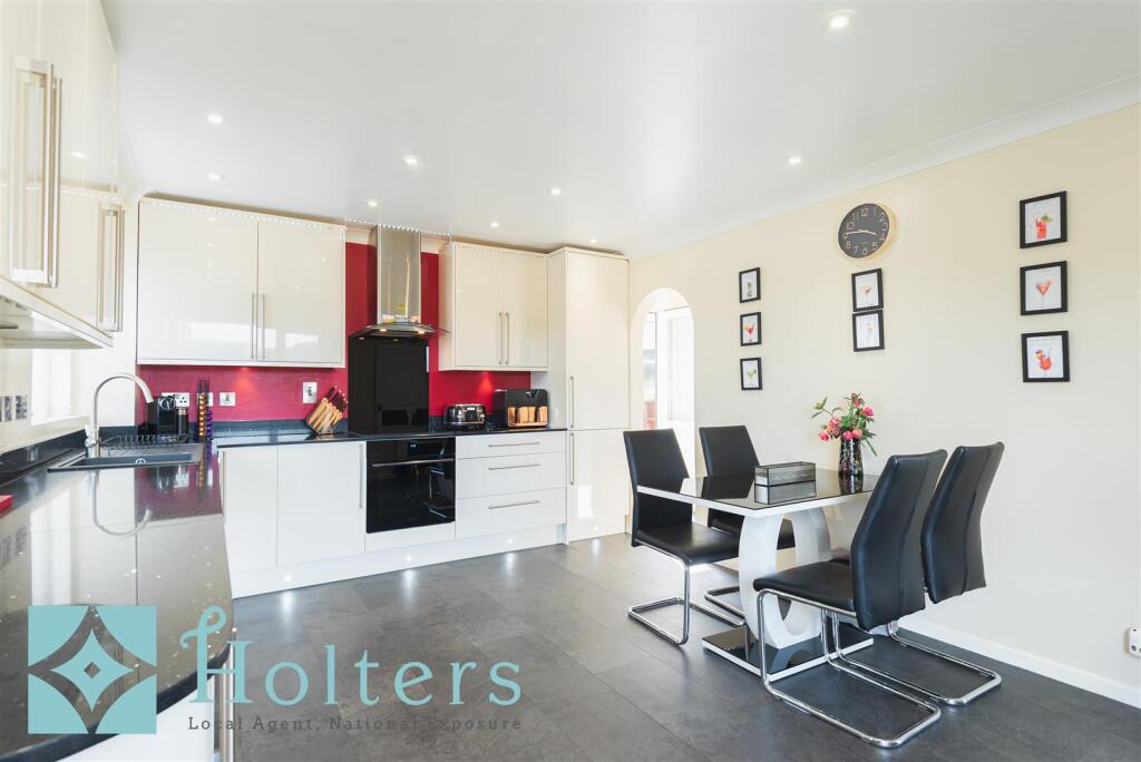 70 Rocke's Meadow, Knighton-14.jpg