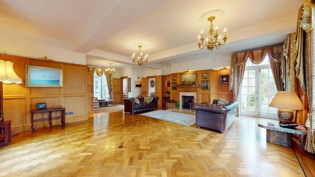Sowberry Court, Moulsford, Wallingford, Oxfordshire OX10 9JG