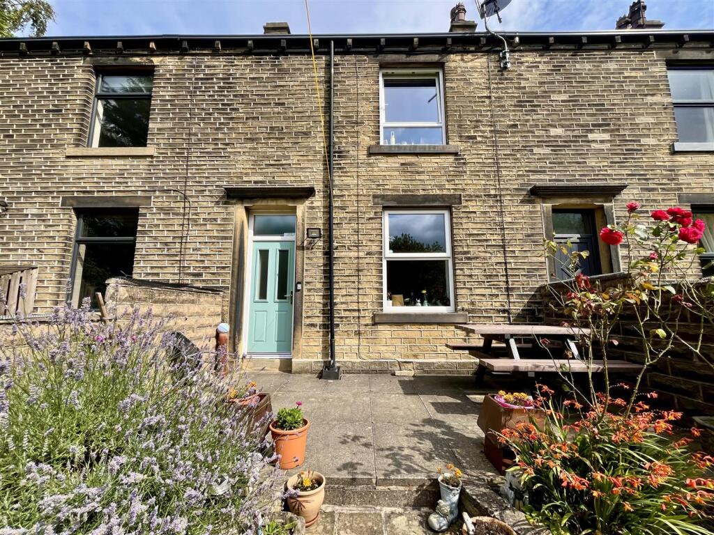 Bramleys Estate Agents - Thorn View - Elland (9).j