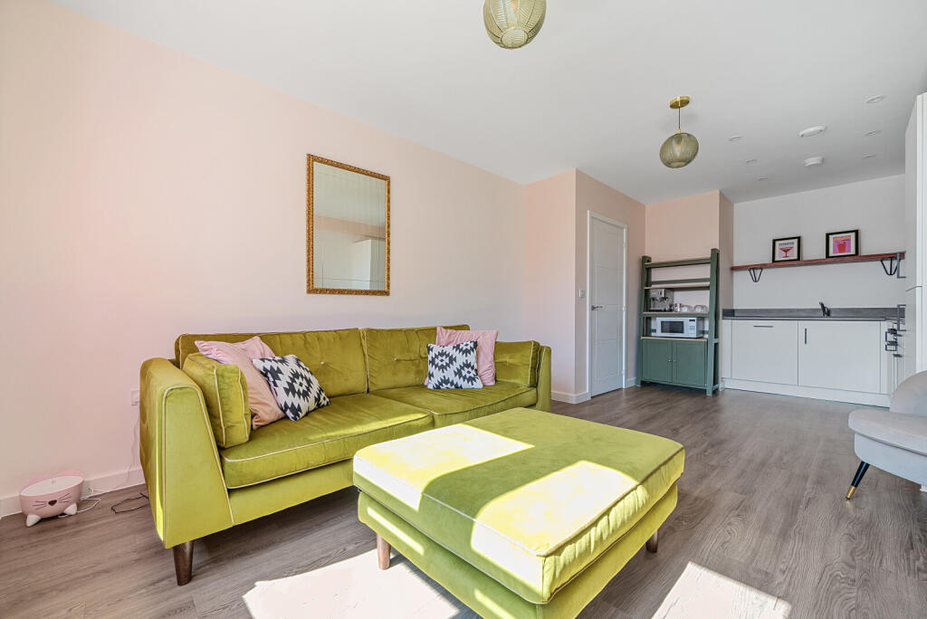 10-681a2c245c55f-...