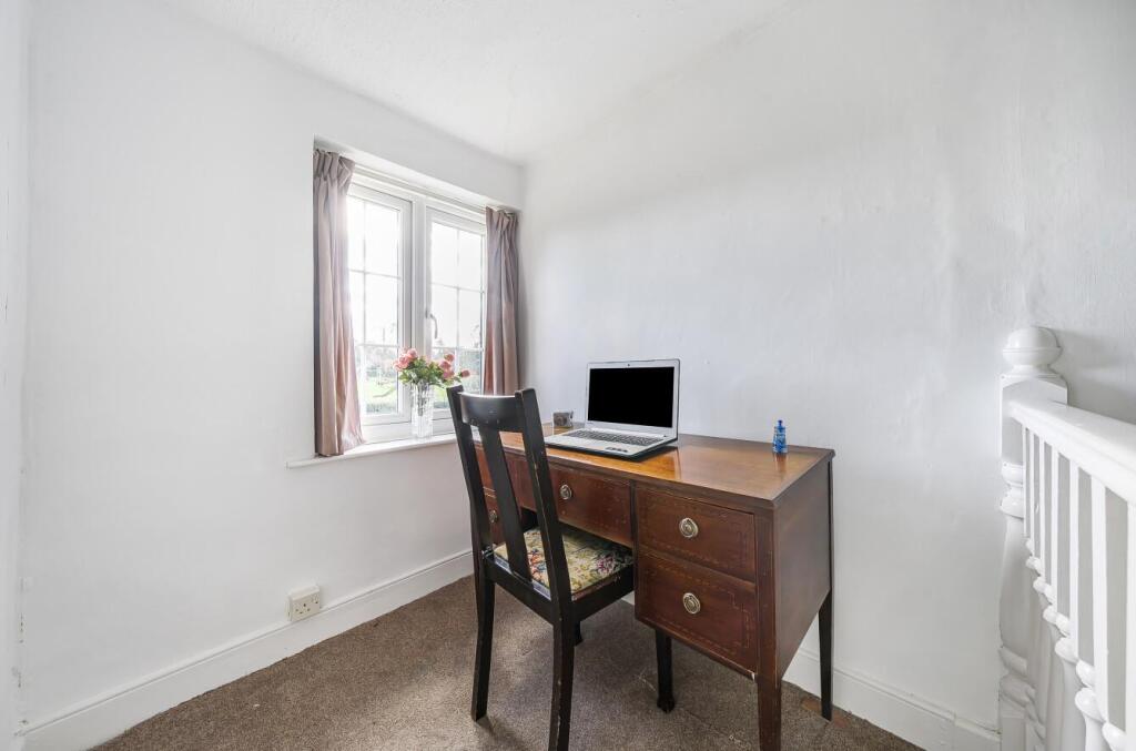 5 Church Walk, Barby