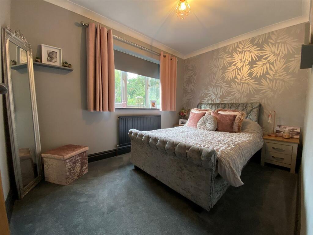 bed3.jpg