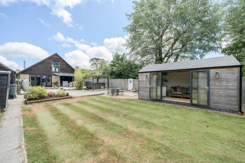 1316676-18-685fd2e87f0a1