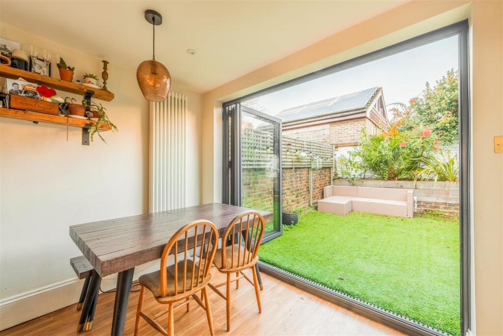 67 Ashford Road-9.jpg