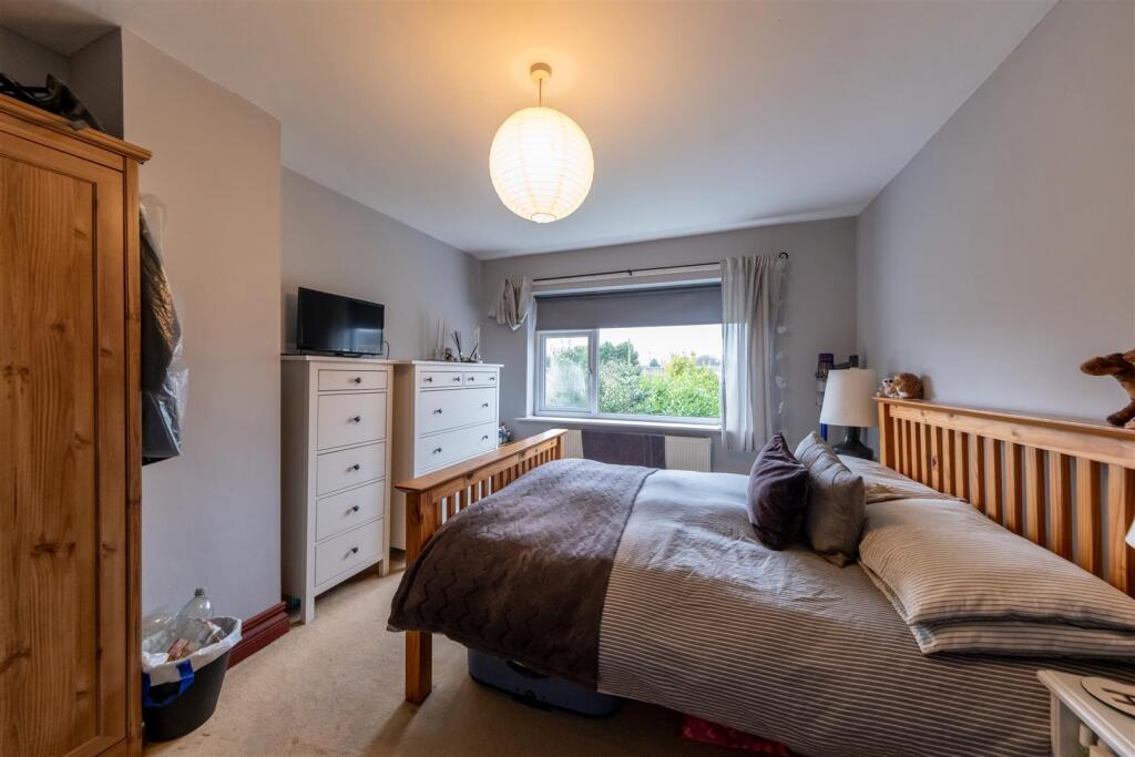 24 St Georges Crescent-010.jpg