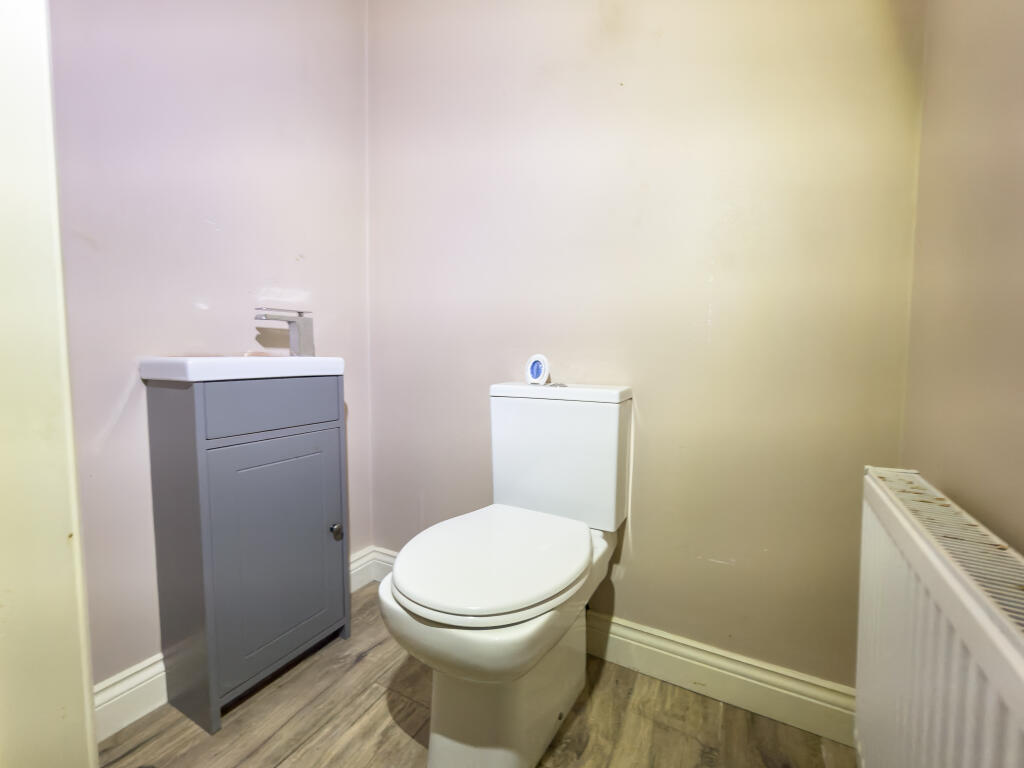 12 T202509021100.jpg