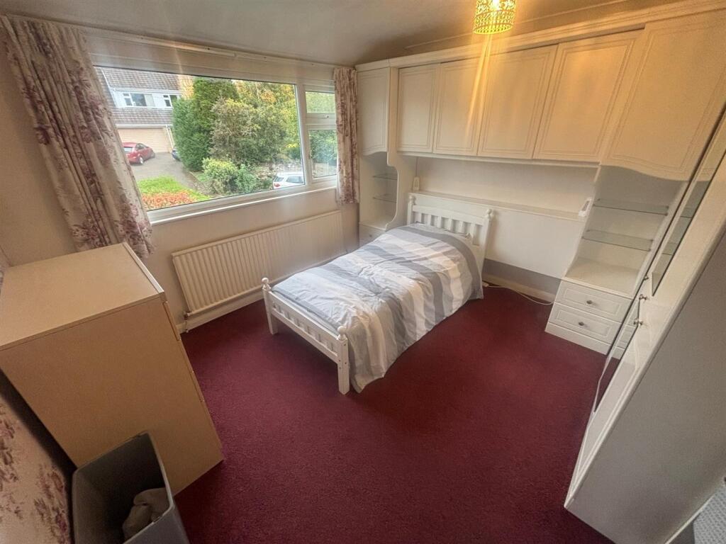 Bedroom 2.jpg