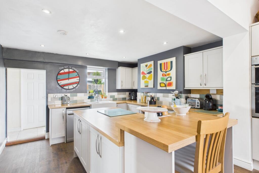 EweMove Spalding - Kitchen