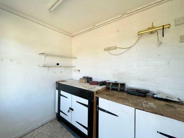 Shed
