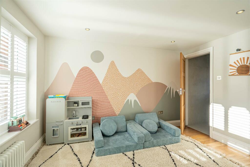 Chater Drive 5-24.jpg