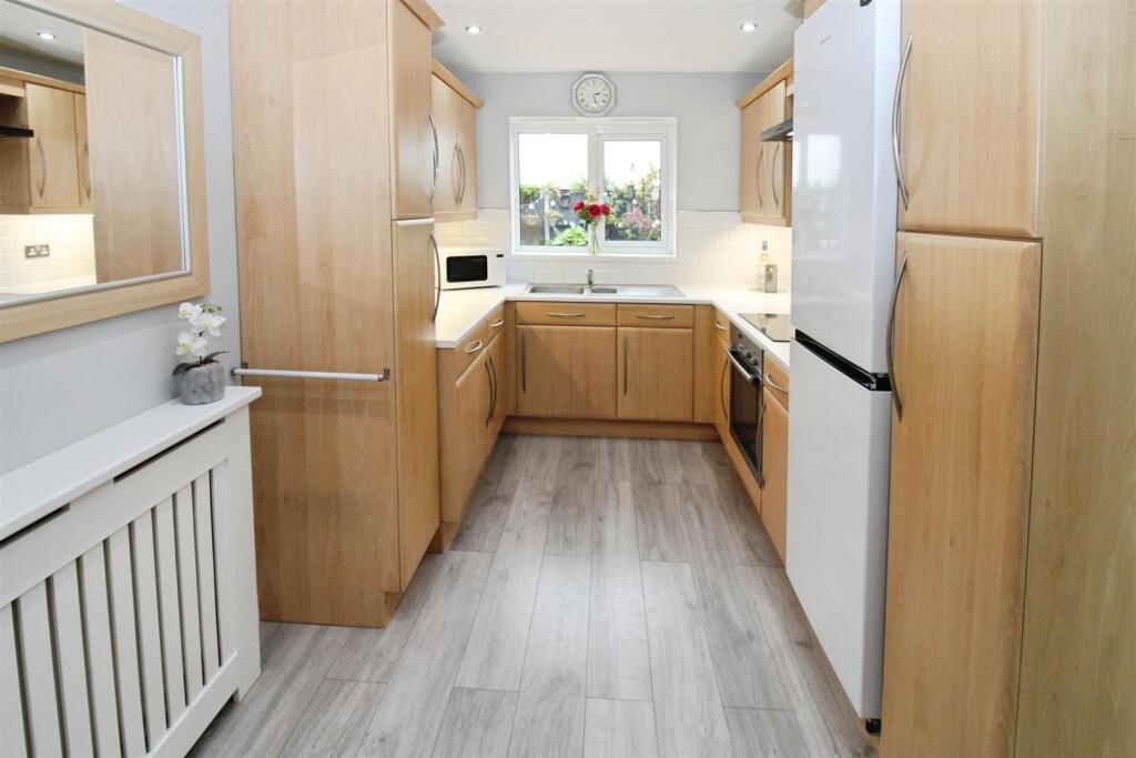 Fitted Kitchen