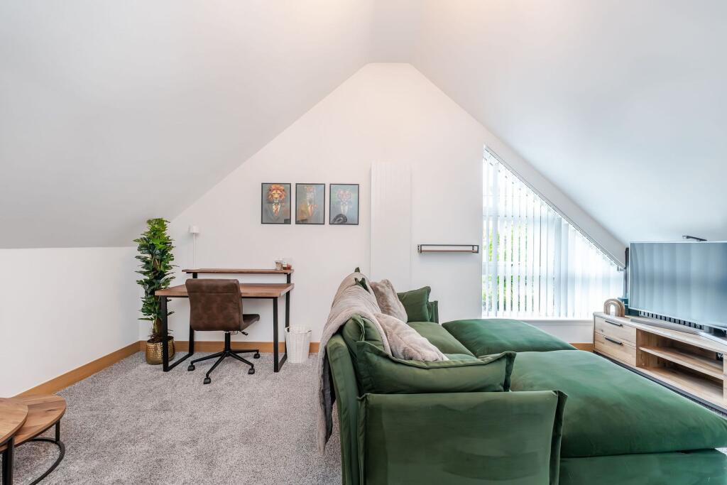 Bedroom / Family Room