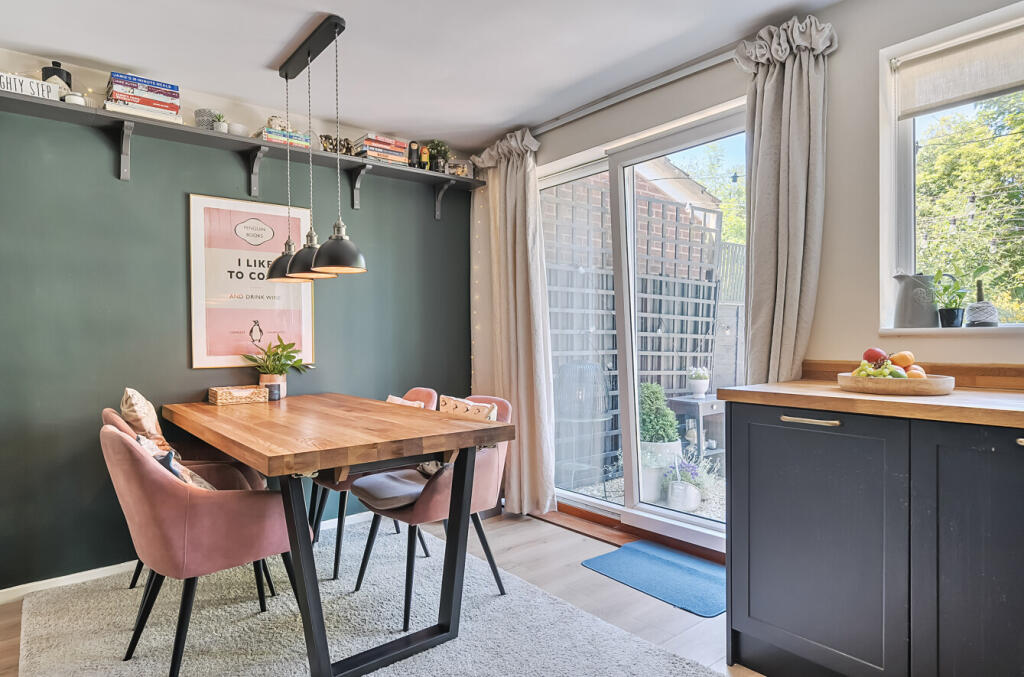 1312180-20-6852bc...