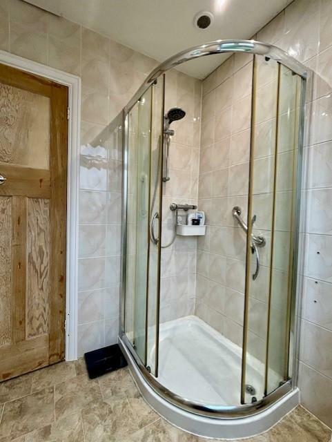 Family Shower Room