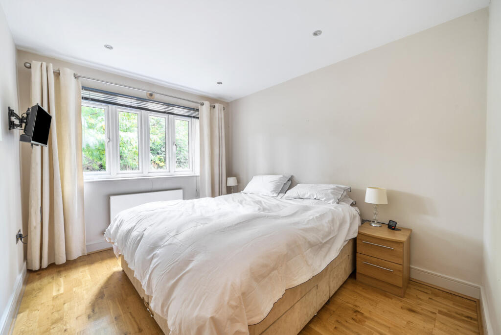 1363019-7-68ee620...