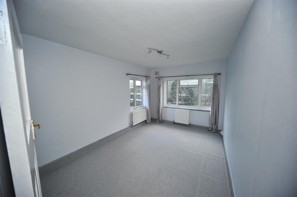 73DC-Bed-pov1e-9397.JPG