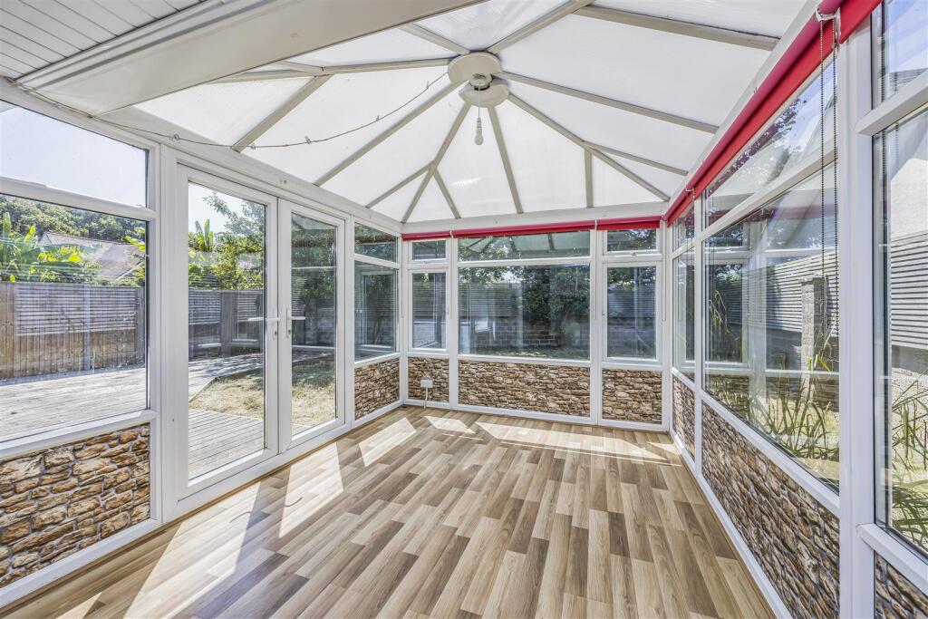 18 Warren Close, Hayling Island-PorticoMarketing-A