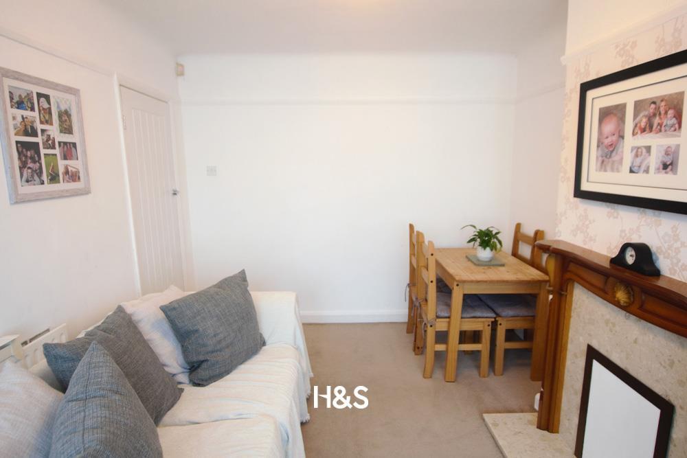 244 Church Road  -Lounge 3.jpg