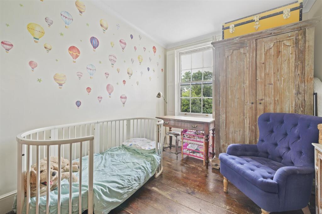 Grosvenor Park Road, E17