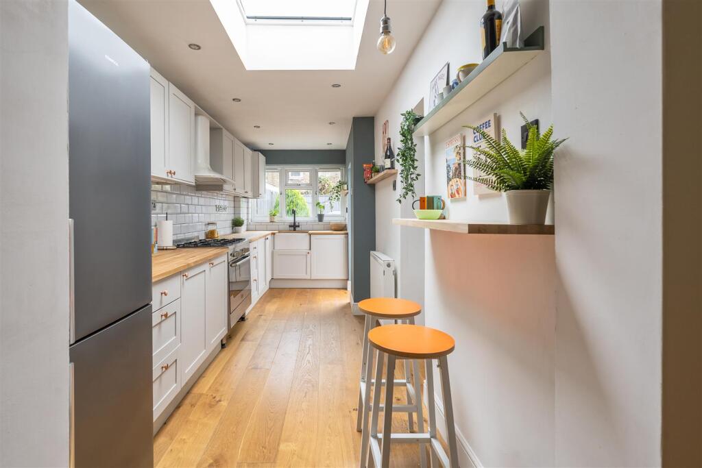 Trumpington Road, E7